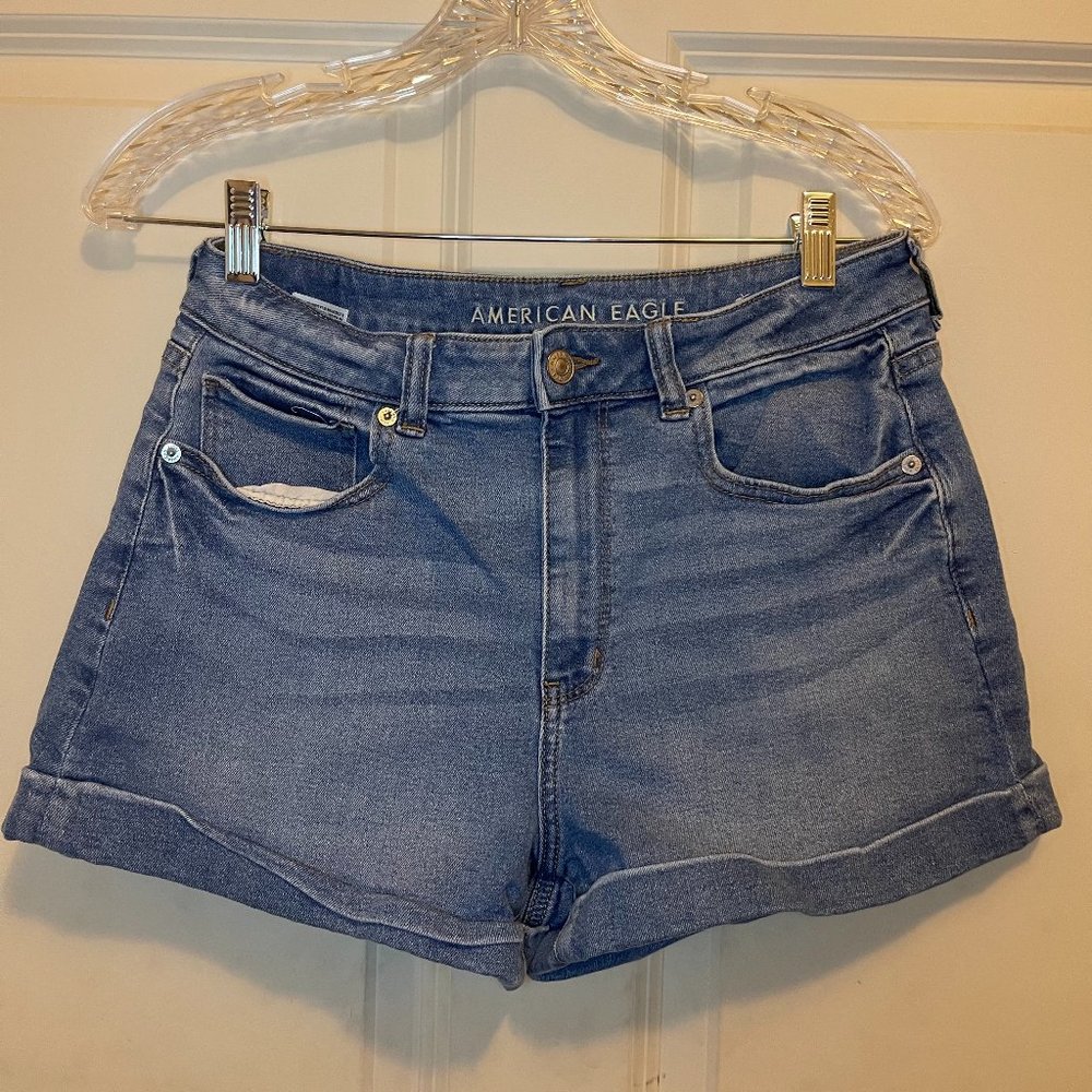 American Eagle Shorts Womens Size 6 Mom Shorts Cuffed Cotton Denim 90s Stretch